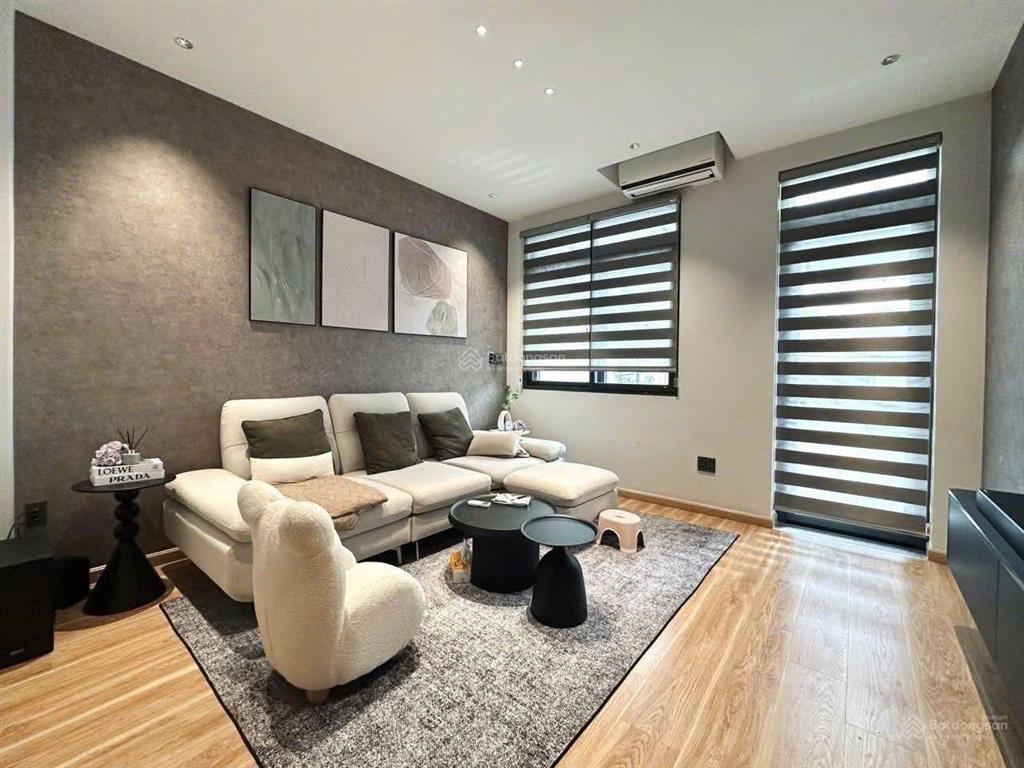 Dòng tiền 39 triệu/tháng cần bán căn nhà thủ khoa huân, bến thành  giá 8,1 tỷ/72,6m2 (4x18,15)