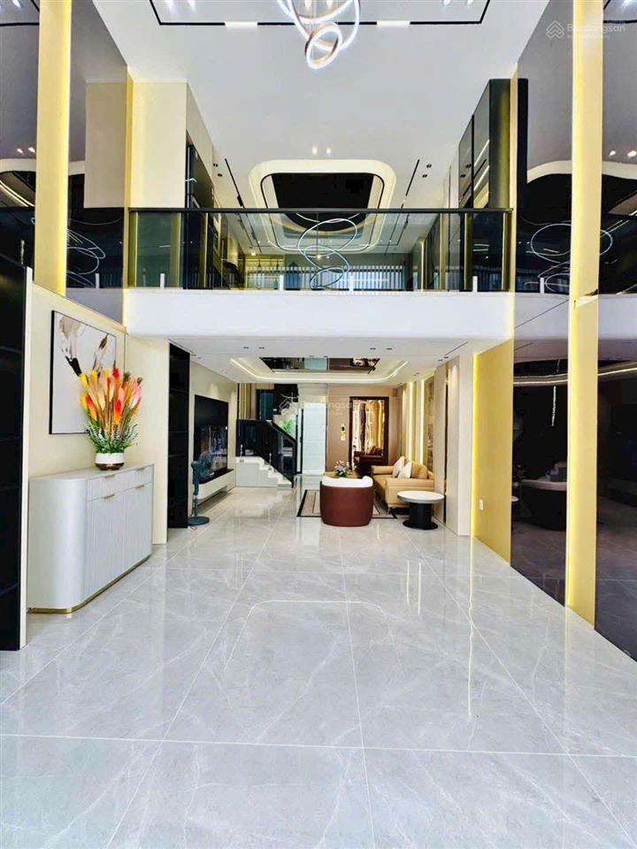 Tôi bán nhà gần đh kinh tế ngay ngô quyền, quận 5, giá 4,2 tỷ (5m x 17,5m) 1 trệt lửng 2 lầu, 4pn