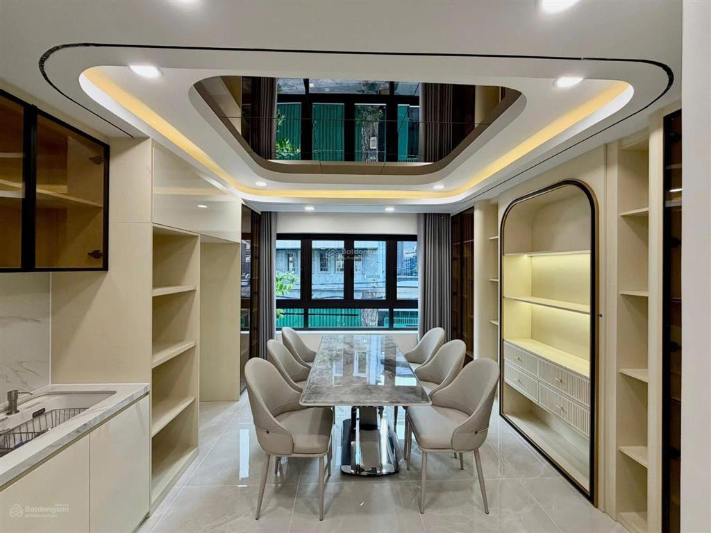 Cần bán nhà ngay rạch miễu đường hoa mai, p. cầu kiệu  giá 4,65 tỷ  dt 52m2, hợp đồng 22 triệu/th
