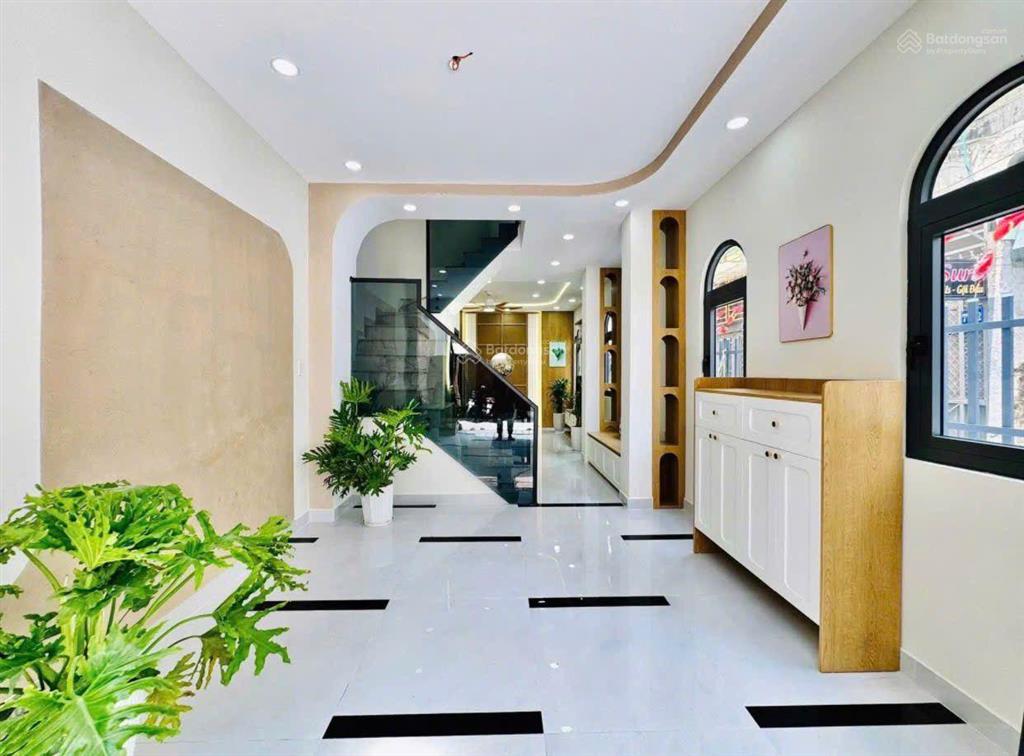 Cô trâm bán nhà ngay thpt nam kỳ khởi nghĩa đường hàn hải nguyên, p.minh phụng  giá 4 tỷ 350 triệu