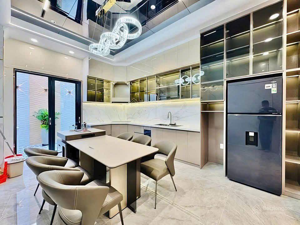 Sở hữu ngay căn nhà cho thuê 40 triệu/tháng đường 3/2, p. vườn lài  hoàn công đầy đủ