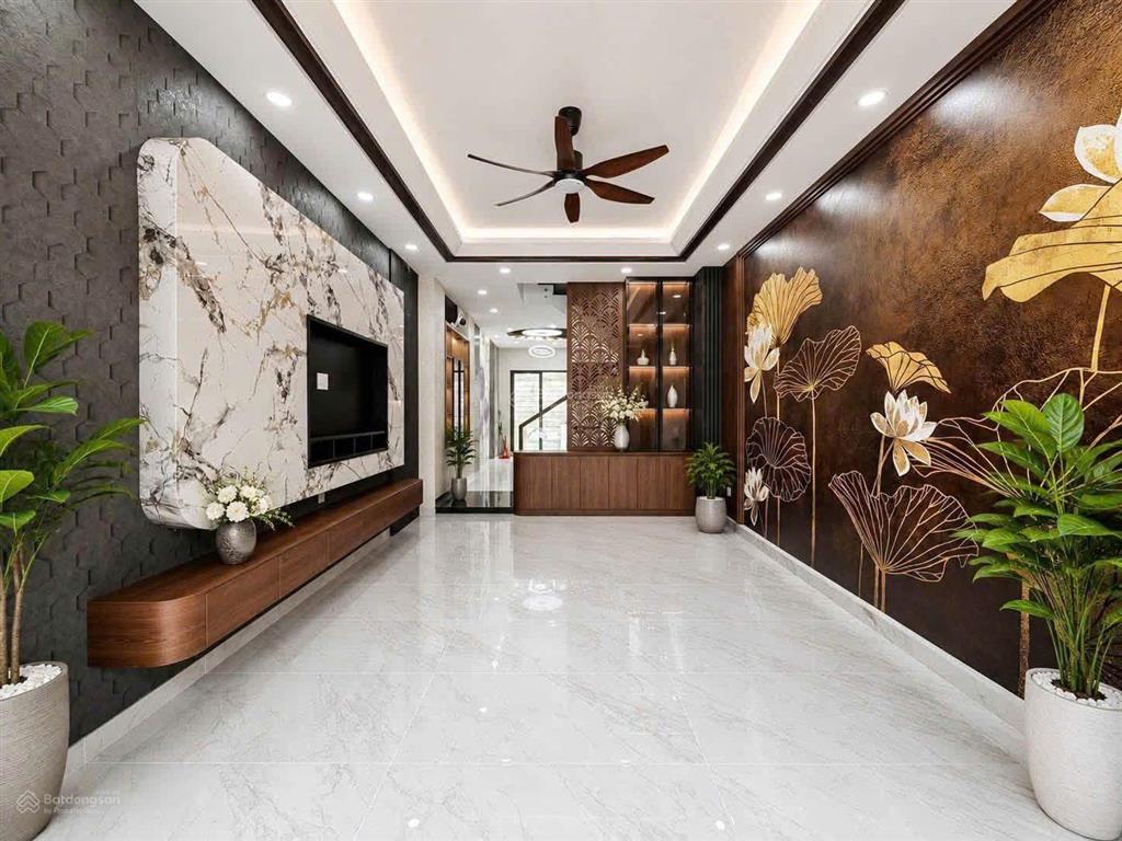 Cô sử việt kiều cần bán gấp nhà đường 79, p. tân hưng  trệt, 2 lầu  sát lotte mart