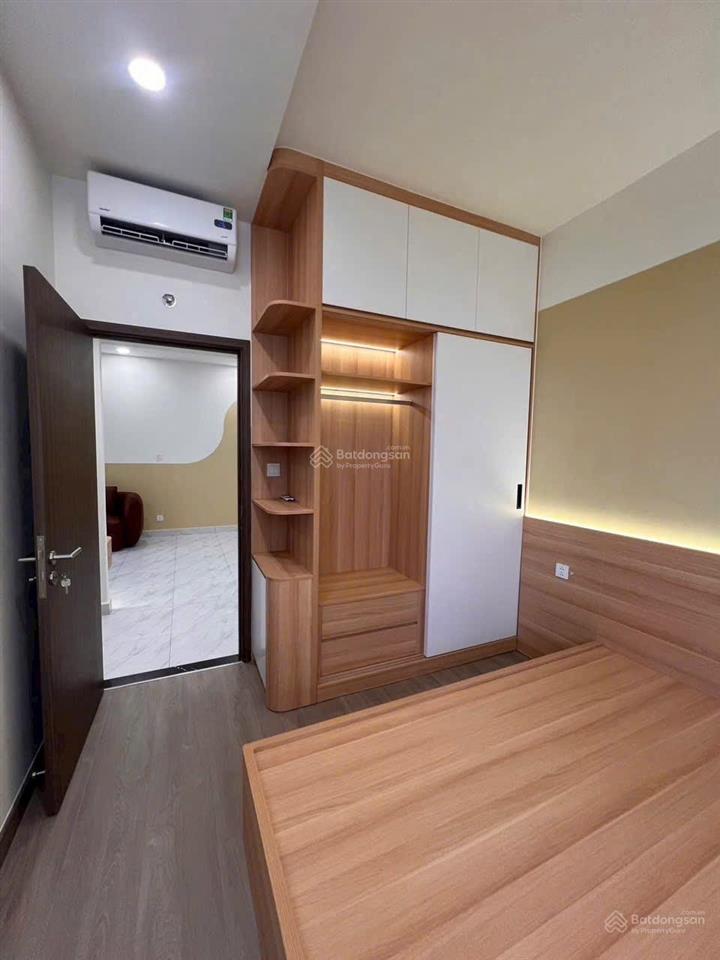2pn 80m2 full nội thất gđ3 tầng 9 view hồ bơi công viên nội khu siêu thoáng mát cả ngày 11tr/tháng