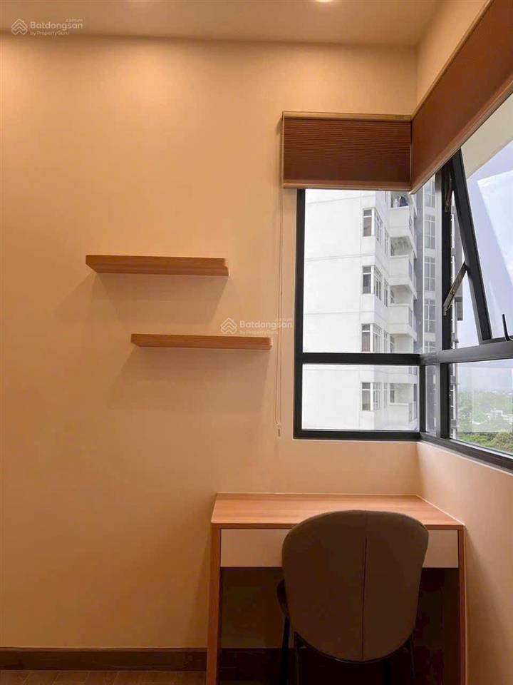 2pn 80m2 full nội thất gđ3 tầng 9 view hồ bơi công viên nội khu siêu thoáng mát cả ngày 11tr/tháng