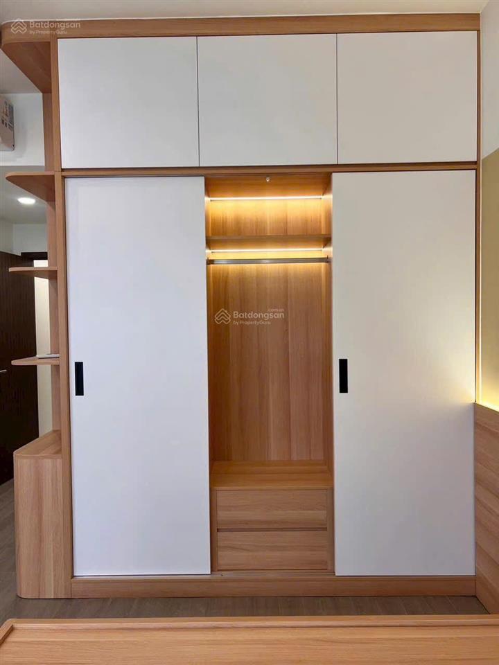 2pn 80m2 full nội thất gđ3 tầng 9 view hồ bơi công viên nội khu siêu thoáng mát cả ngày 11tr/tháng