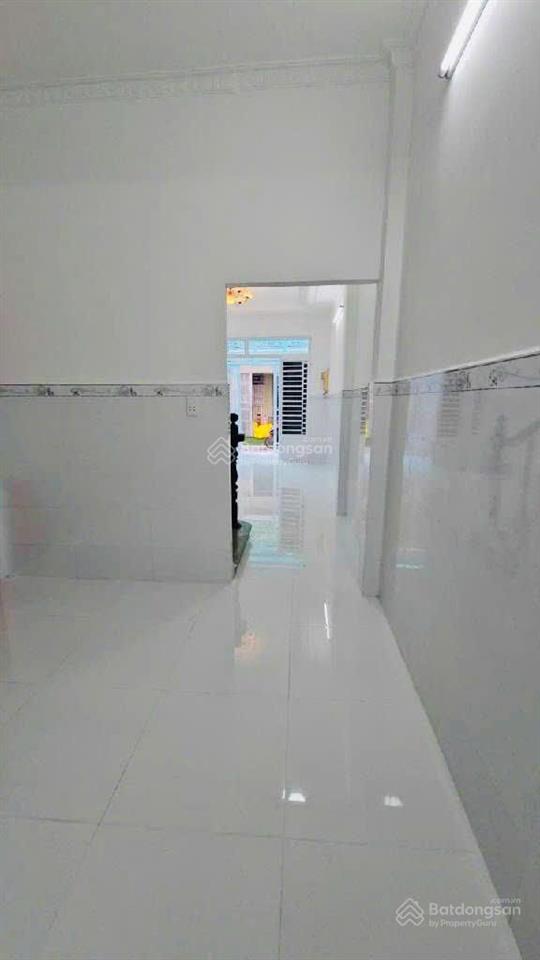 Gấp gấp  nhà 2 tầng hxh tới cửa  52m2  nhỉnh nhẹ 4 đồng