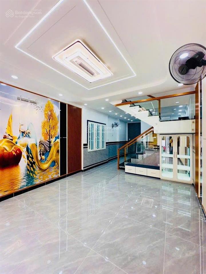 Phù hợp để ở và kinh doanh nhỏ  sát chợ hiệp thành quận 12  chưa tới 5 tỷ