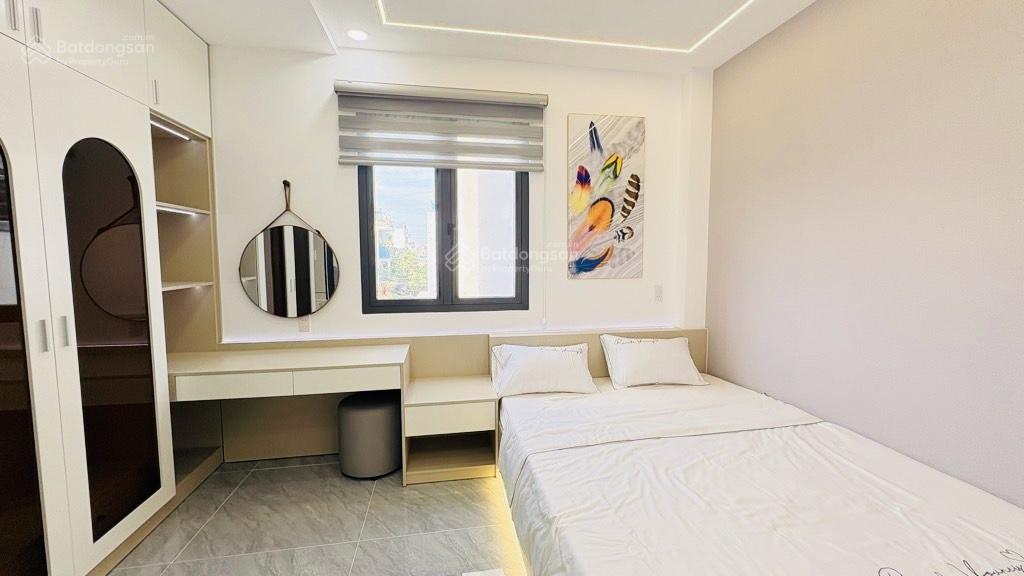 Nhà 5 tầng  siêu đẹp  trục dương thị mười  hàng hiếm khu vực