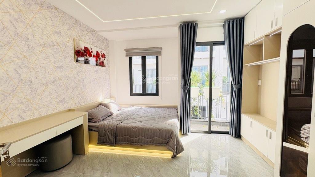 Nhà 5 tầng  siêu đẹp  trục dương thị mười  hàng hiếm khu vực