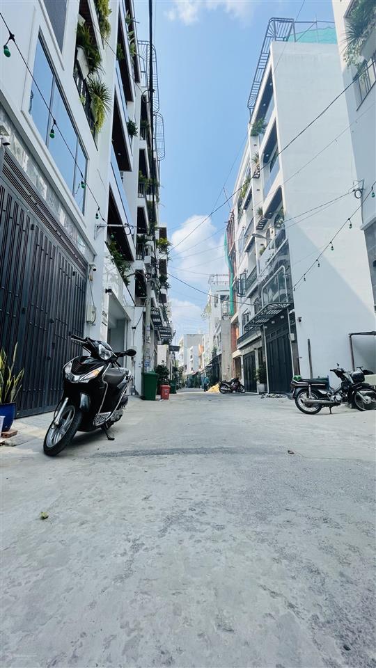 Nhà 5 tầng  siêu đẹp  trục dương thị mười  hàng hiếm khu vực