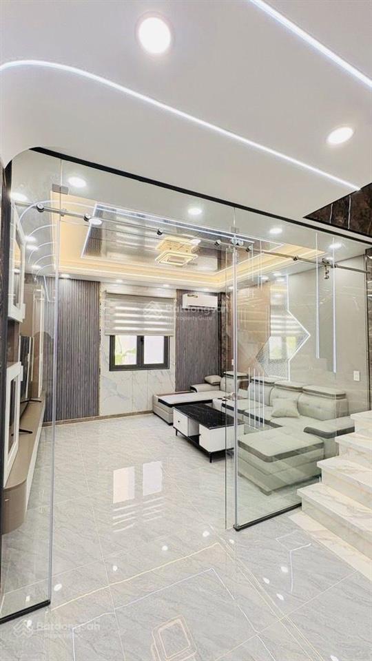 Nhà 5 tầng  siêu đẹp  trục dương thị mười  hàng hiếm khu vực