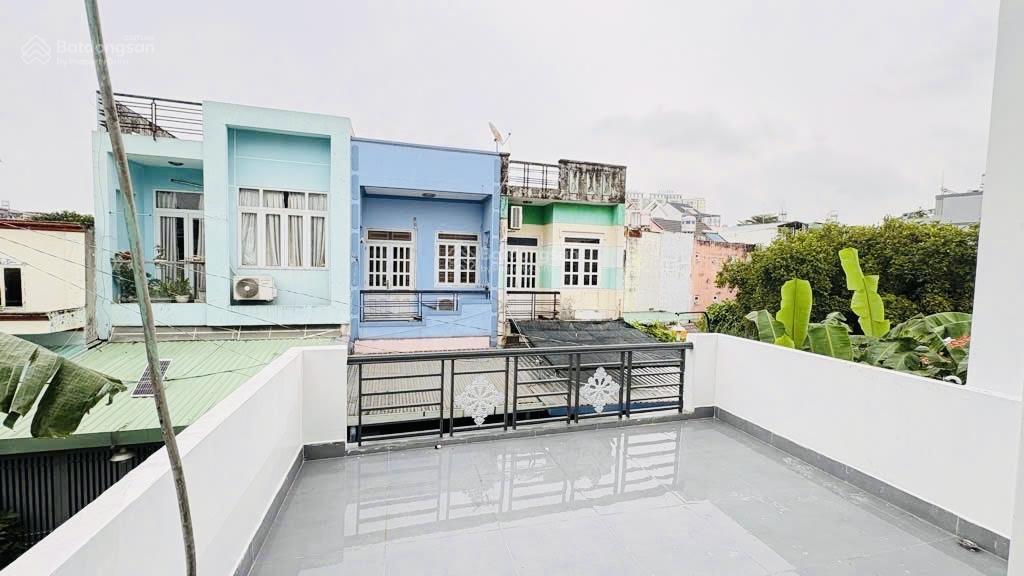 Nhà 3 tầng  72m2  ô tô tới nhà  cạnh h.iệp thành city  nhỉnh 5 tỉ