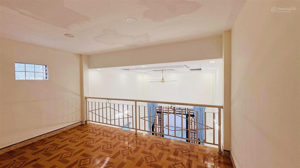 Gấp  nhà 60m2  2 tầng  sát vách h.iệp thành city  nhỉnh 3 tỷ