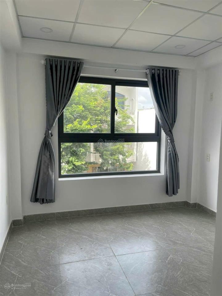 Siêu phẩm chdv  thang máy  hẻm xe hơi  đầu tư tốt