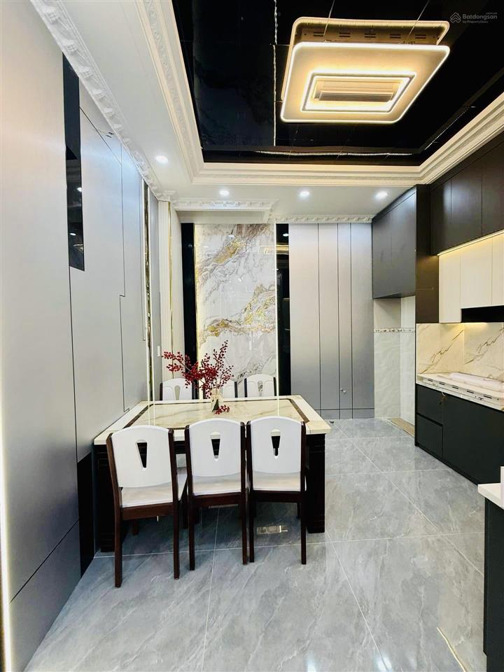 Nhà 4 tầng  kdc  hẻm ô tô tránh  7.29 tỷ nhà bè