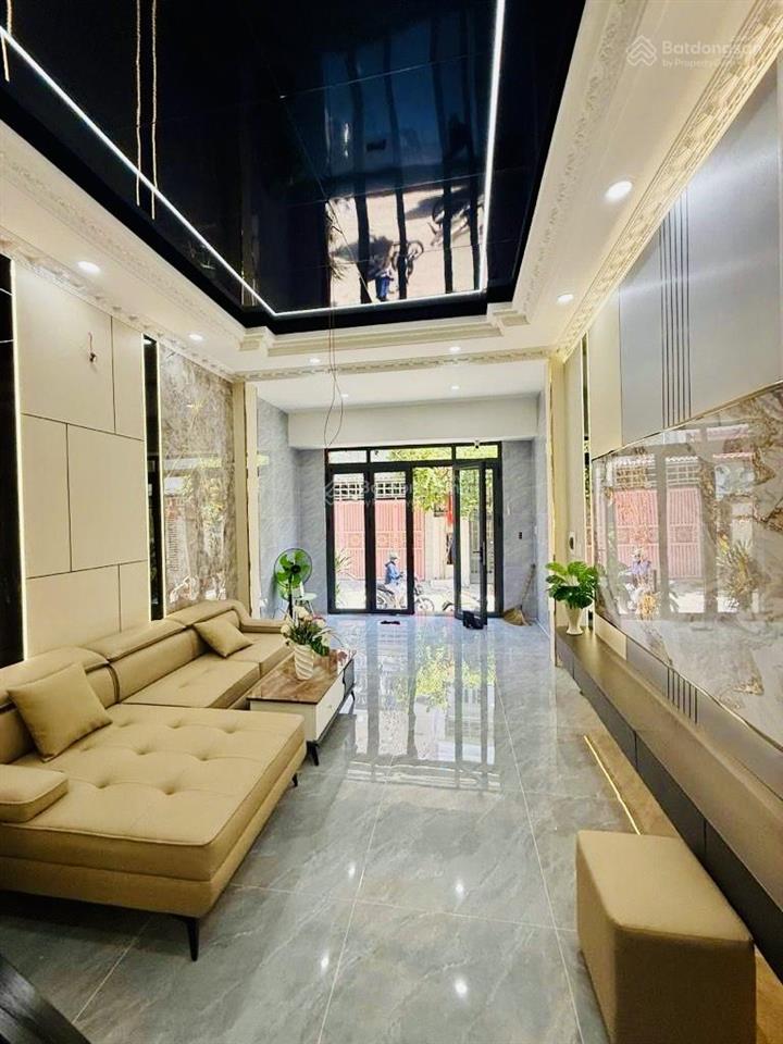 Nhà 4 tầng  kdc  hẻm ô tô tránh  7.29 tỷ nhà bè