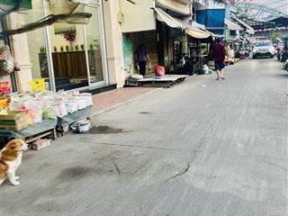 Bán nhà q7  hẻm 5m giá 7.9 tỷ  kinh doanh đỉnh cao