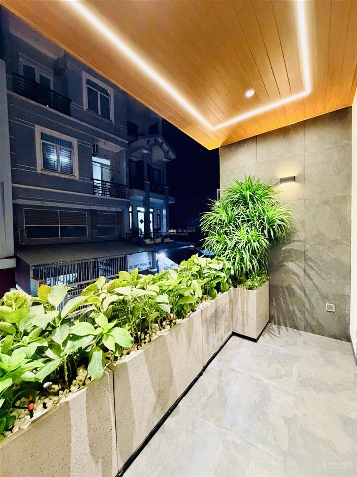 Bán siêu phẩm mặt tiền quận 7  thang máy xịn sò  nội thất tiền tỷ
