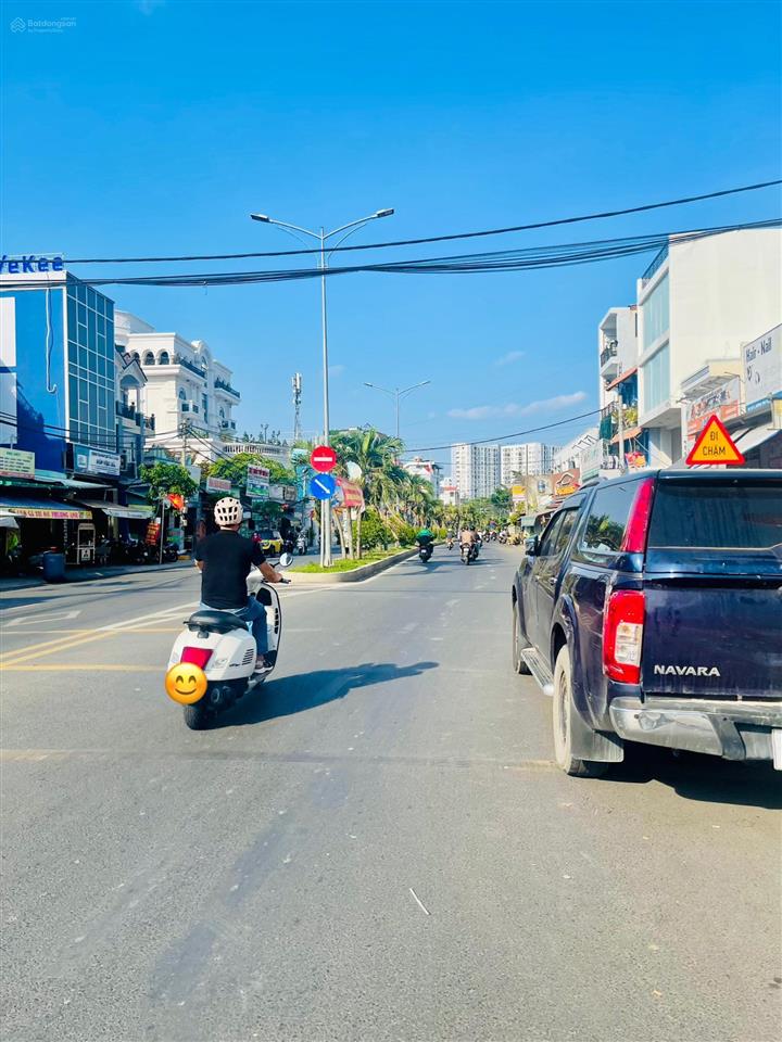 Bán siêu phẩm mặt tiền quận 7  thang máy xịn sò  nội thất tiền tỷ