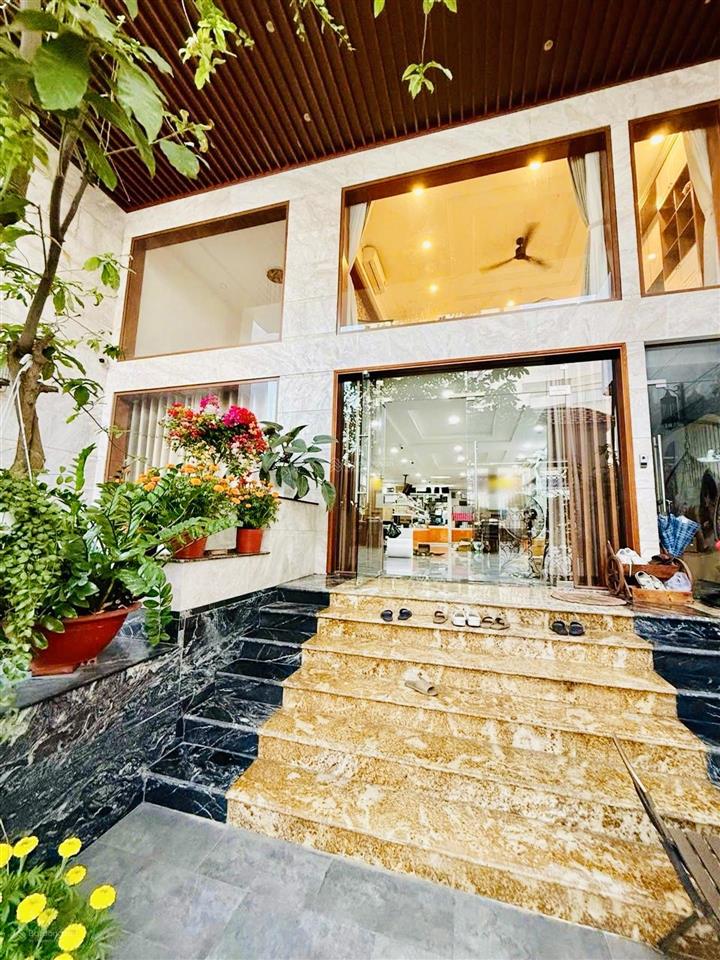 Bán nhà q7  7 tầng  smart home  hẻm xe tải tránh  gần phú mỹ hưng