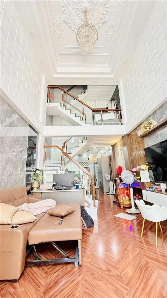 Bán nhà 3 tầng  phú thuận  quận 7  giá 6.95 tỷ