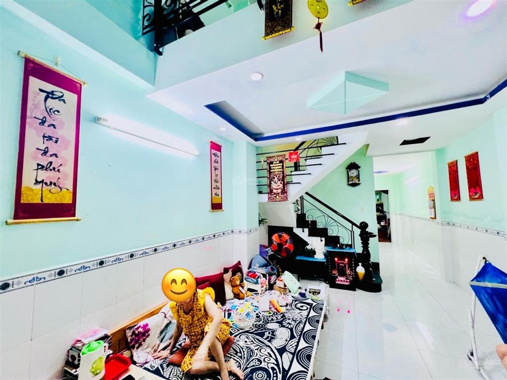 Bán nhà chính chủ 4m x 30m  phú thuận, q7  8,5 tỷ