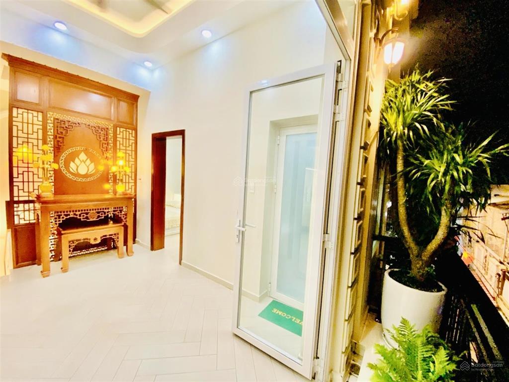 Bán nhà đẹp q7  full nội thất  ngang tới 9m  giá chỉ 6,99 tỷ