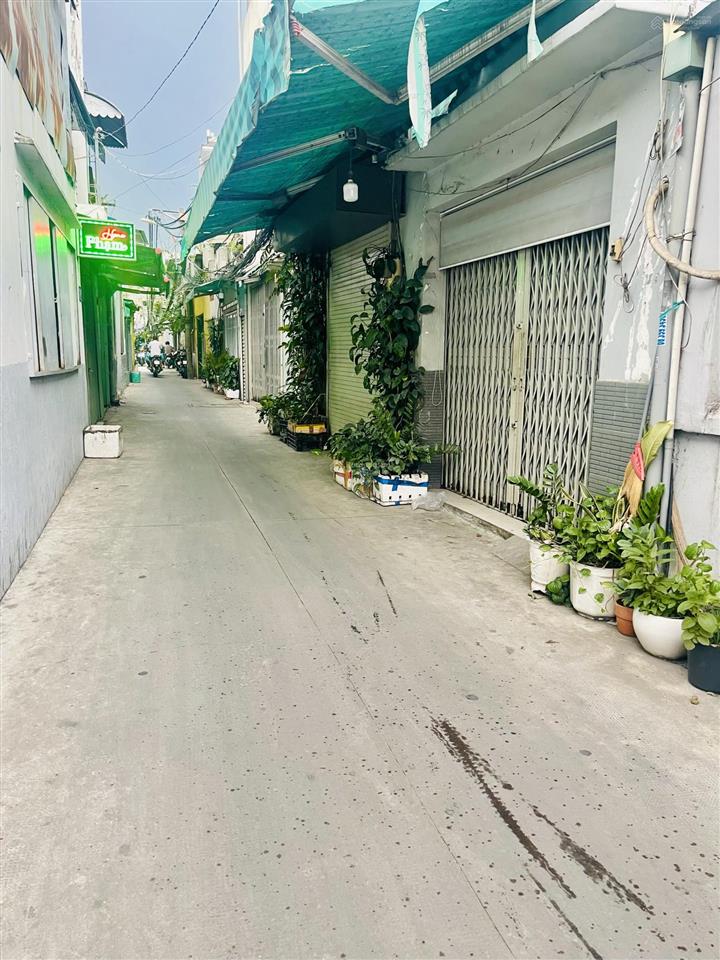 Bán nhà quận 7 dt 83m  nở hậu  tiện xây mới  nhỉnh 7 tỷ