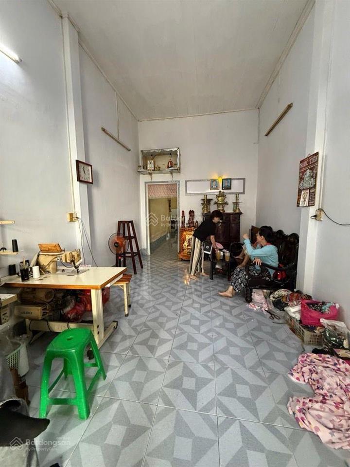 Bán nhà quận 7 dt 83m  nở hậu  tiện xây mới  nhỉnh 7 tỷ
