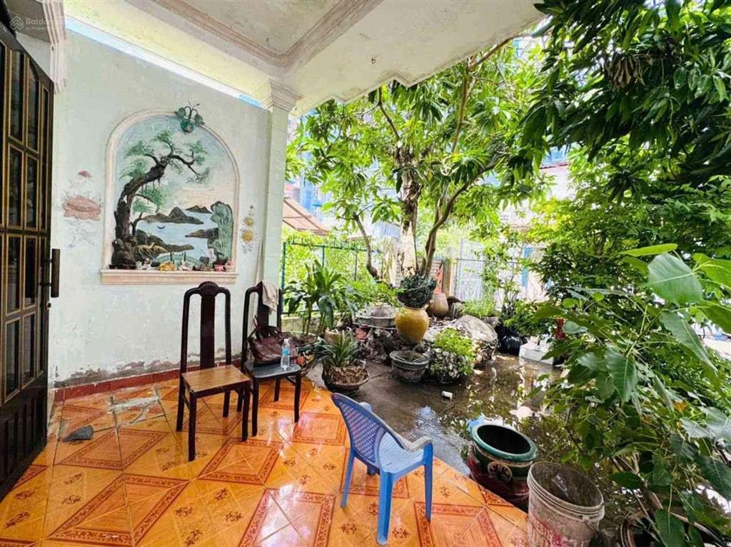 Bán đất tặng nhà  quận 7  ngang khủng 10m  chỉ 8 tỷ tl