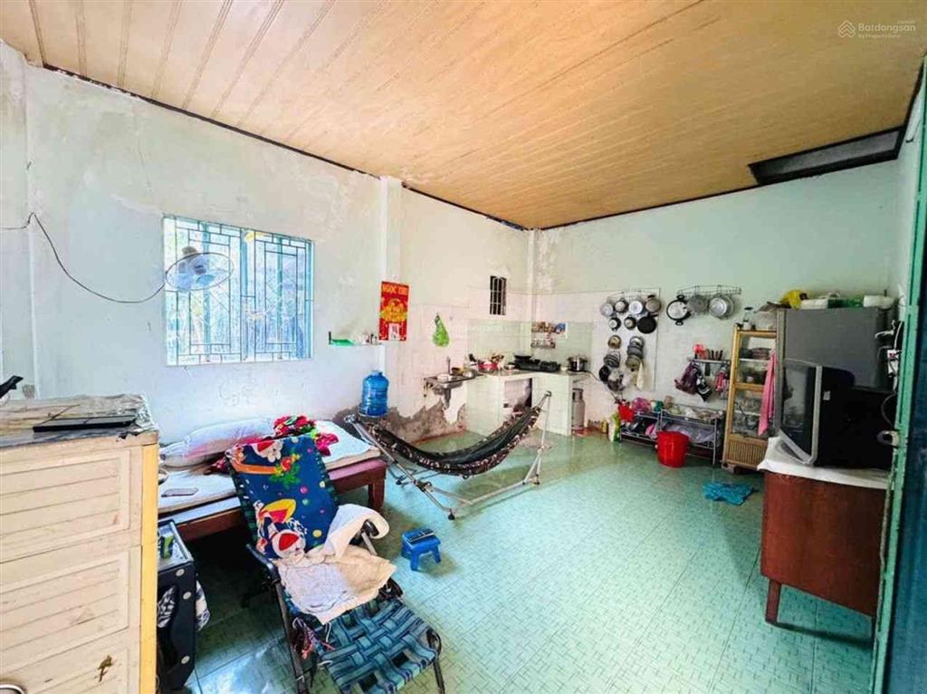 Bán đất tặng nhà  quận 7  ngang khủng 10m  chỉ 8 tỷ tl