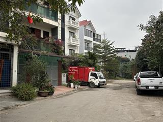 Bán đất xây biệt thự đẹp tại phố lạc trung, 55 tỷ vnd, 135 m2, mặt tiền lý tưởng 9m.