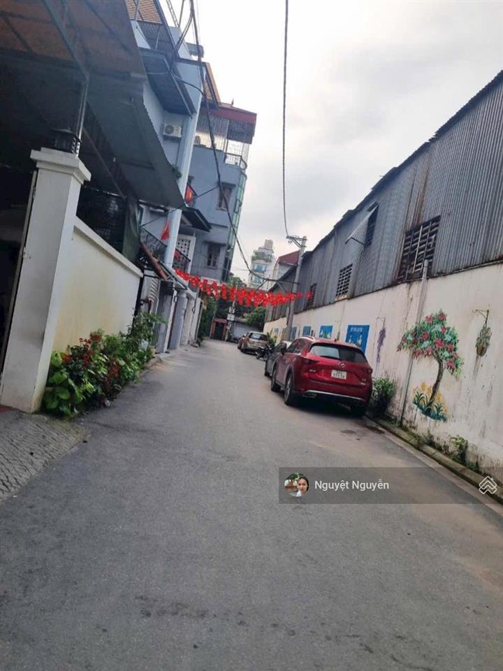 Cần bán mảnh đất a4  dt 65m2  mt 5m. một nhà ra ô tô tránh  ba bước chân ra ngô gia tự