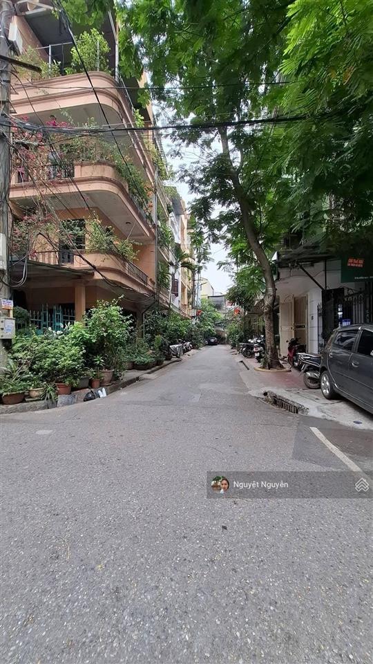 Phân lô ngã tư bạch mai  ô tô vào nhà  mặt tiền rộng