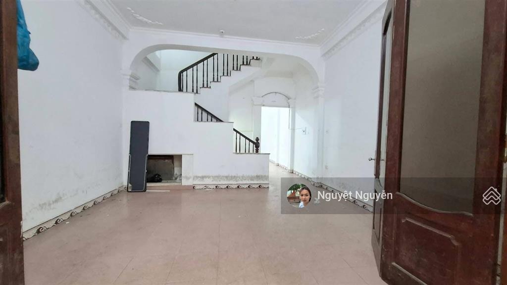 Phân lô ngã tư bạch mai  ô tô vào nhà  mặt tiền rộng