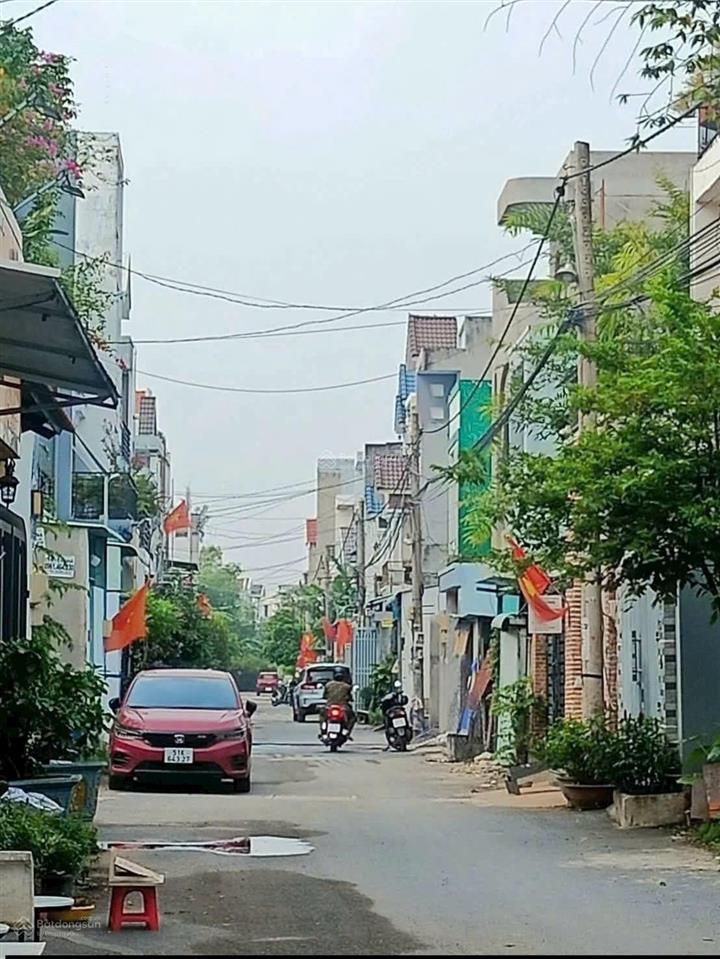 Nhà 4 tầng mới xây đường trường lưu, phường long trường