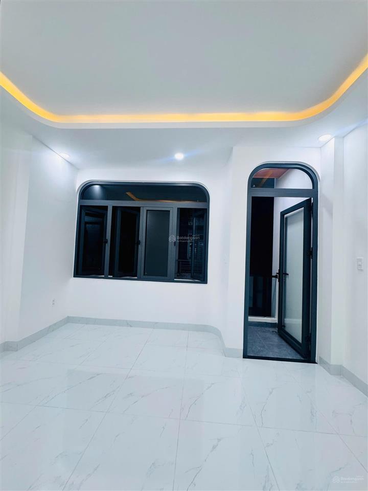 Nhà 4 tầng mới xây đường trường lưu, phường long trường