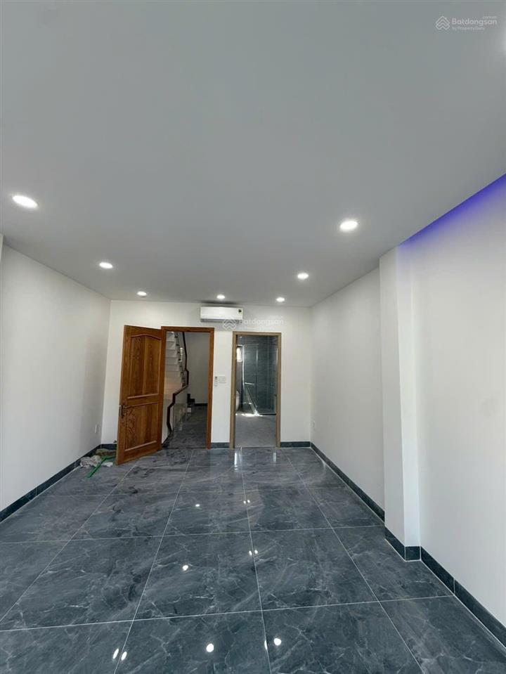 Nhà mới đẹp 4 tầng kdc nam khang 1426 nguyễn duy trinh