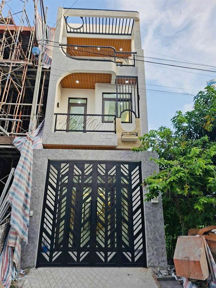 Nhà 3 tầng mới xây giá tốt kdc nam khang, 1426 nguyễn duy trinh, p. long trường