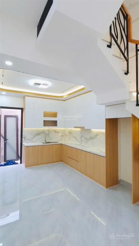 Nhà 3 tầng mới xây giá tốt kdc nam khang, 1426 nguyễn duy trinh, p. long trường