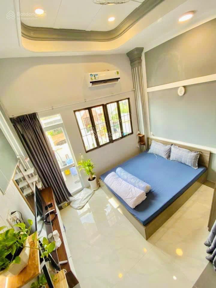 Phòng đẹp, thoáng  ô tô đậu tận cửa, vị trí nguyễn gia trí, bình thạnh
