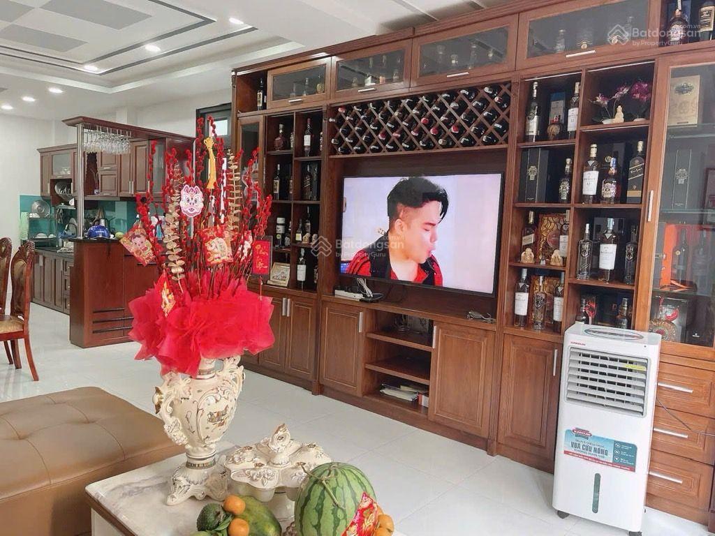 Gấp bán nhà 5 tầng nguyễn thượng hiền 4pn master. 42m2 (4.2x10) thu nhập 40tr/tháng . chỉ 9 đồng.