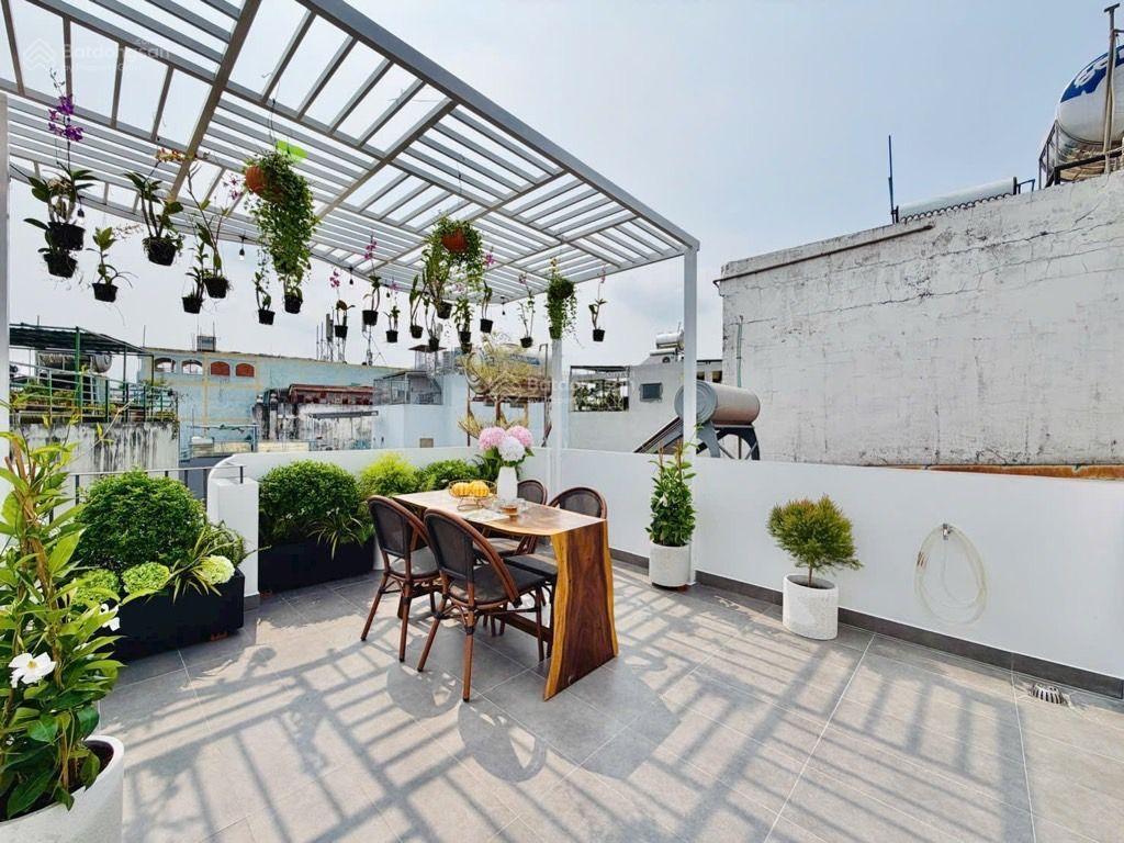 Nhà mới đẹp nguyễn kiệm 4 tầng, 44m2, 3 pn, tặng hết nội thất, chỉ hơn 7 tỷ đồng