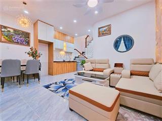 Gò vấp đối diện cityland  thống nhất, 40m2 (5x8) vuông đẹp, 3 phòng ngủ, 2 tầng, hẻm thông.