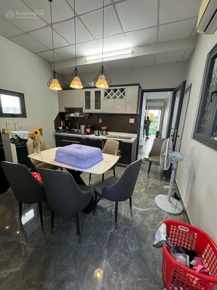 Khu vip hoàng văn thụ  3 tầng st  hẻm 6m  73m2 (4.5*16.5)  tặng nt đẹp  chỉ 8.3 tỷ tl