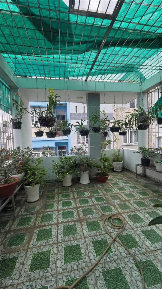 Nhà 3 tầng  ngang 4.5m  hẻm ô tô thông lạc long quân  giáp q10