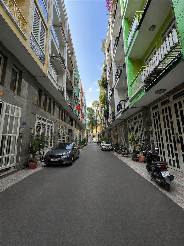 Nhà 5 tầng  ngang khủng 5.6m  hẻm ô tô  giáp quận 11