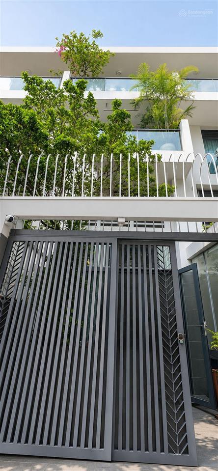 Nhà đẹp 4 tầng  hẻm ô tô thông  trung tâm tân bình  gần bàu cát & chợ hoàng hoa thám