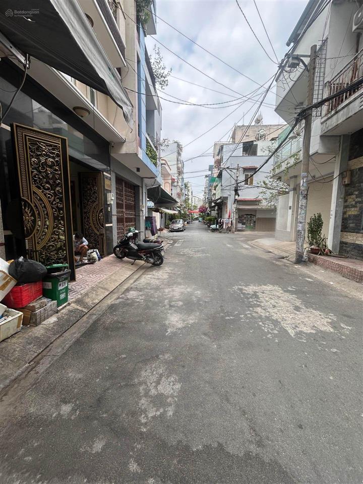 Nhà đẹp 4 tầng  hẻm 8m lê thúc hoạch  gần chợ tân hương & trường học  vị trí cực hiếm