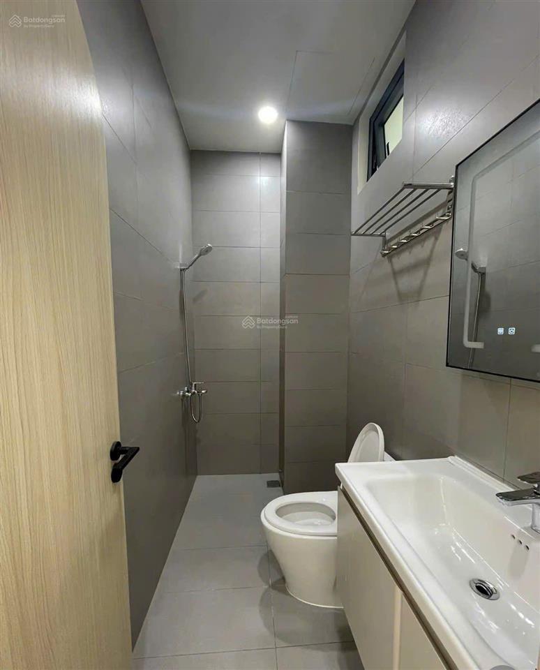 Bán nhà 38,9m hẻm rộng phan xích long, cư xá, p1, phú nhuận. 2,2 tỷ . gần bv đa khoa hoàn mỹ